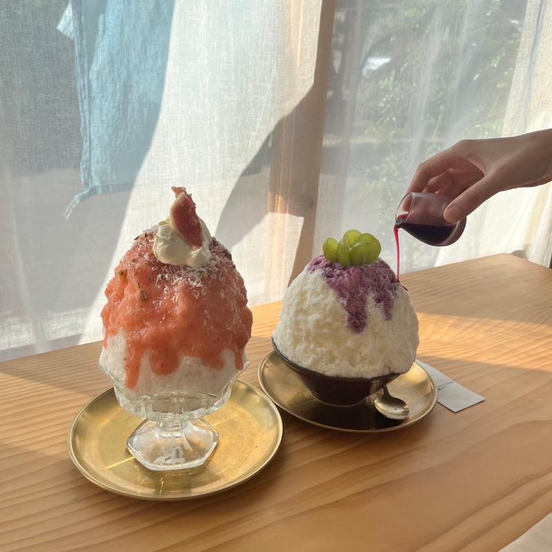 薫る無花果ミルク　　　ブドウ杏仁(季節のくだもの 団吉氷店)