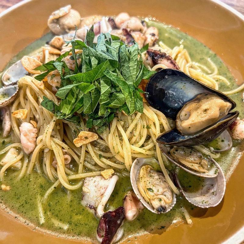 魚介の青じそガーリック(5 waters cafe)