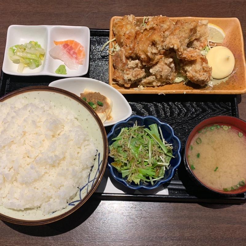 唐揚げ定食(魚々ろ（ととろ） 仙台一番町店)