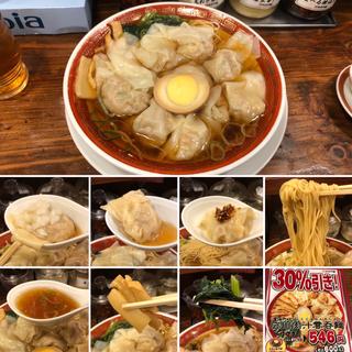 広州肉汁雲呑麺(広州市場 西新宿店)