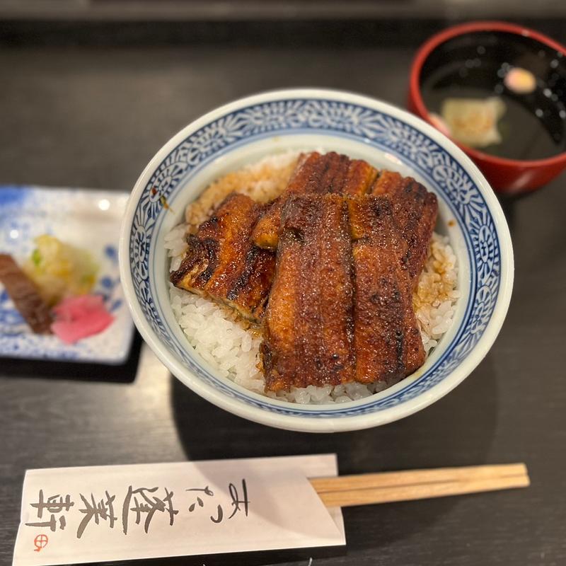 鰻丼(並)(あつた蓬莱軒 神宮店 （あつたほうらいけん）)