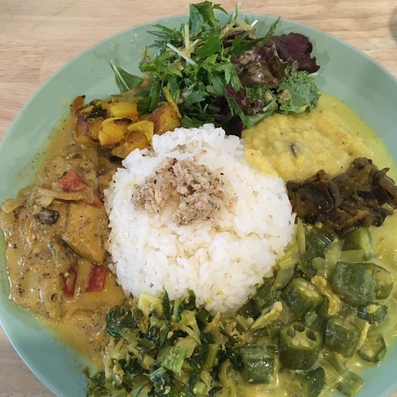 (KWC - kyon world curry -)