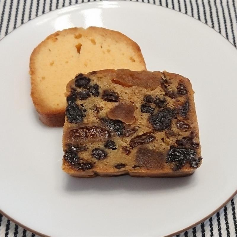 王様のフルーツケーキと音衛門のパウンドケーキ(足立音衛門 うめだ阪急店)