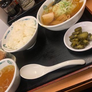 (日高屋 吉祥寺南口店)