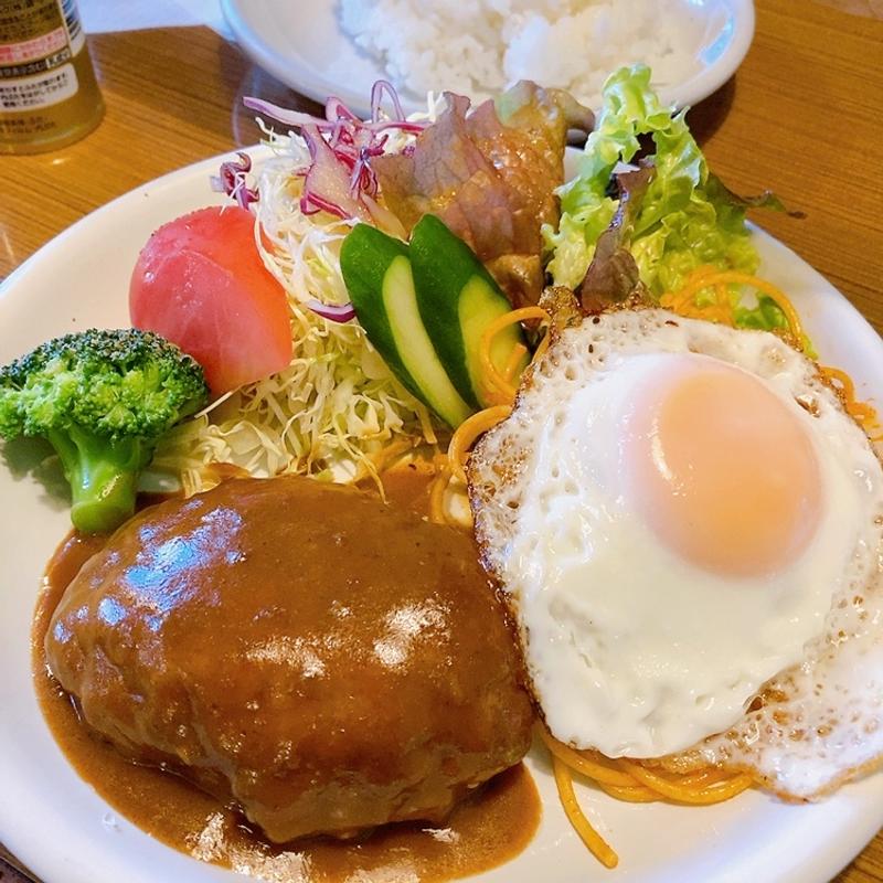 ハンバーグ（日替わりランチ）(パタパタコーヒーハウス)