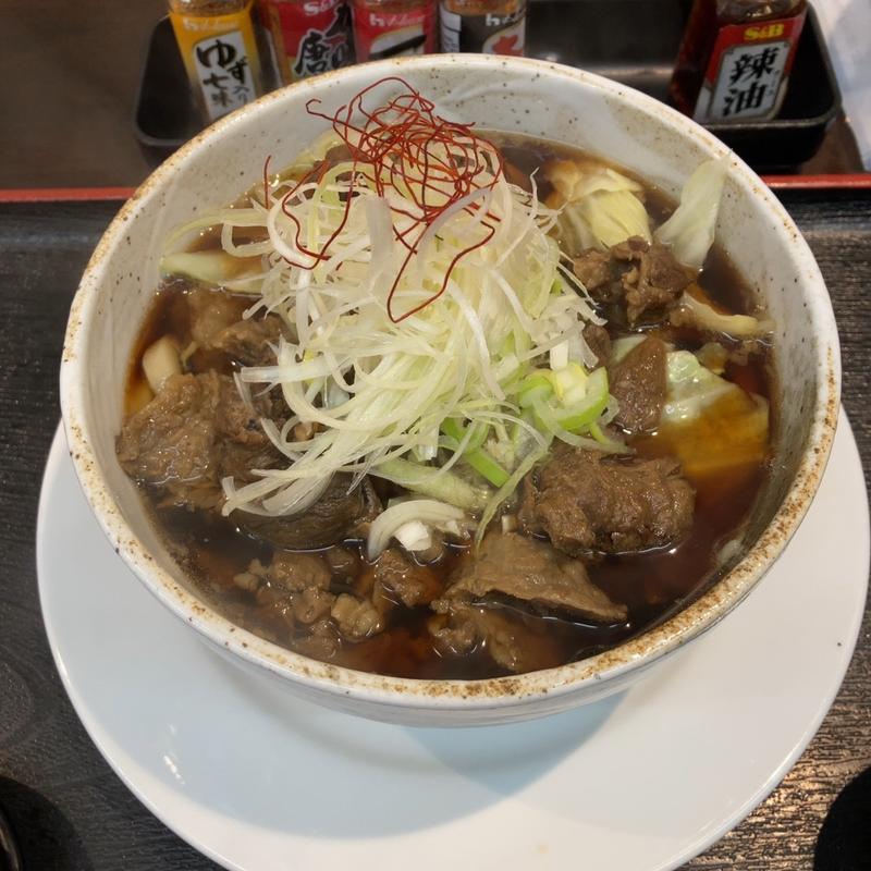 牛すじ肉肉うどん(自家製麺まとや)