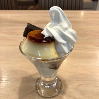 喫茶店のプリン ソフトクリーム&ブラウニー(ガスト 足立西伊興店)