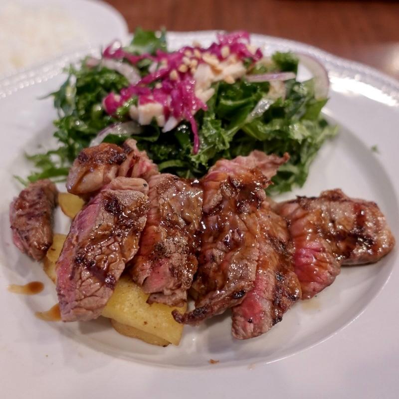 アンガスサーロインステーキサラダ(ロイヤルホスト富士吉田店)