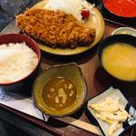 とんかつ定食(よしだや )