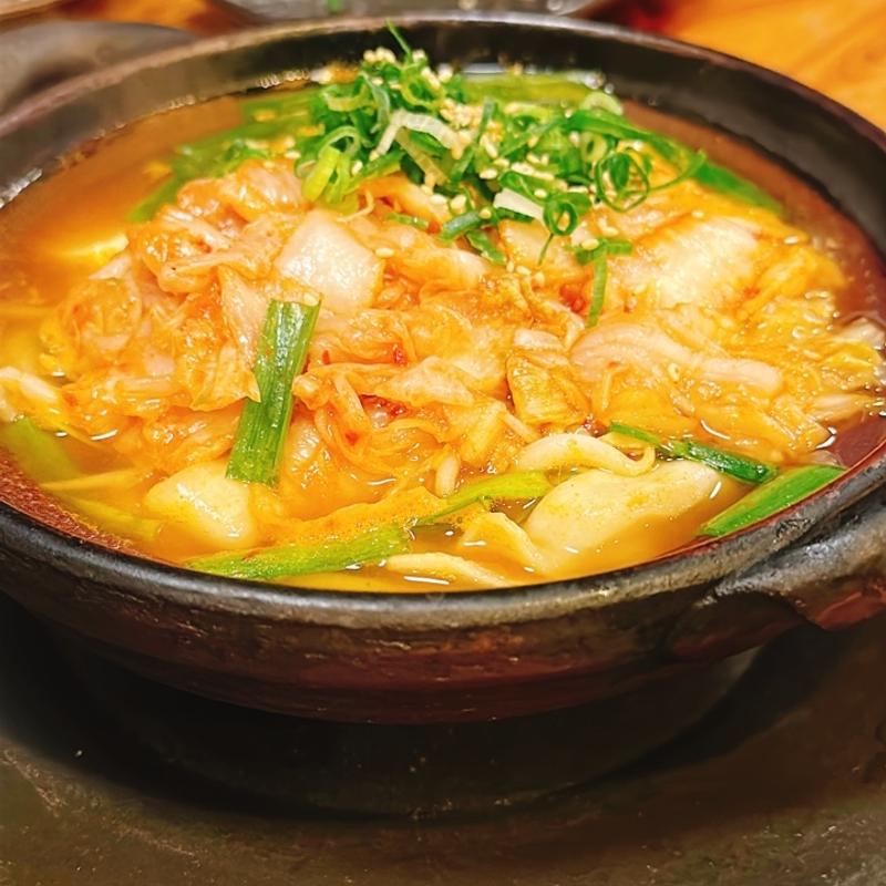 (居腹じらいや)