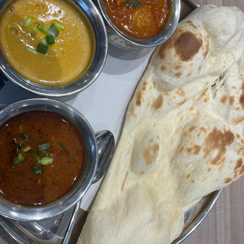 3種のカレーセット(アナス ドーサ ビリヤニ)