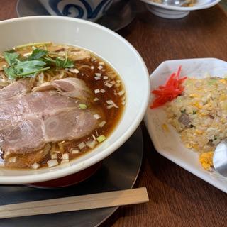 半チャーハン＆ラーメン(醤油)(麺食房 わたなべ 新潟萩川店)