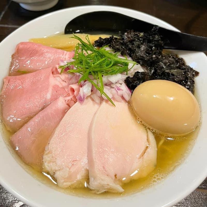 特製淡麗焼きあご塩らぁ麺(中華そば　向日葵 )