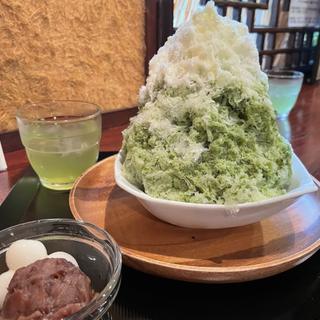 緑茶ミルク氷 (伽藍堂)