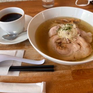 特製塩ラーメン(湖麺屋 リールカフェ （Reel Cafe）)