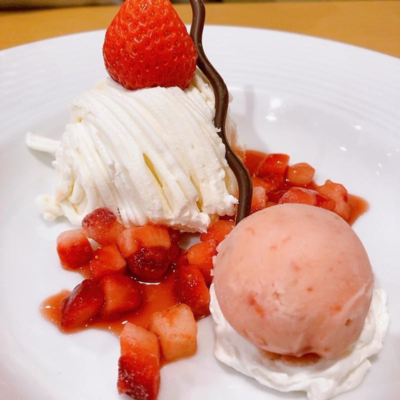 紅白モンブラン(ココス 白島店)