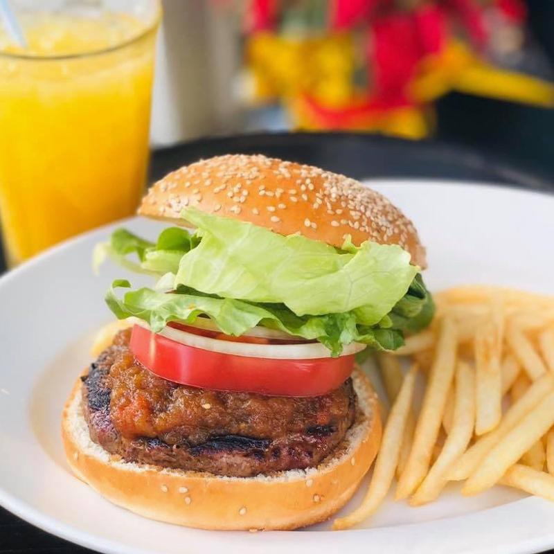 オニオンソースバーガー(ホームワークス 麻布十番店 （Homework's）)