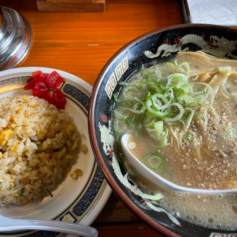 (麺屋ラ賊 （らぞく）)