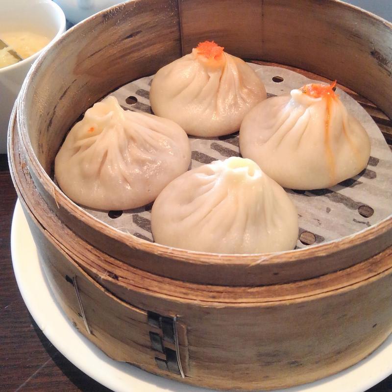 Joe`s 特製 蟹肉入り小籠包 （４個）(ジョーズ シャンハイ ニューヨーク 池袋店 （JOE'S SHANGHAI NEWYORK）)