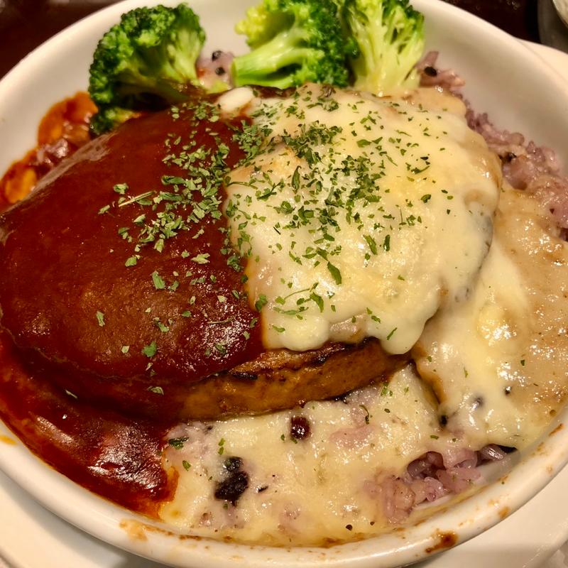 ハンバーグドリア～デミグラス＆クリームソース～(エクセルシオール カフェ 神谷町店)