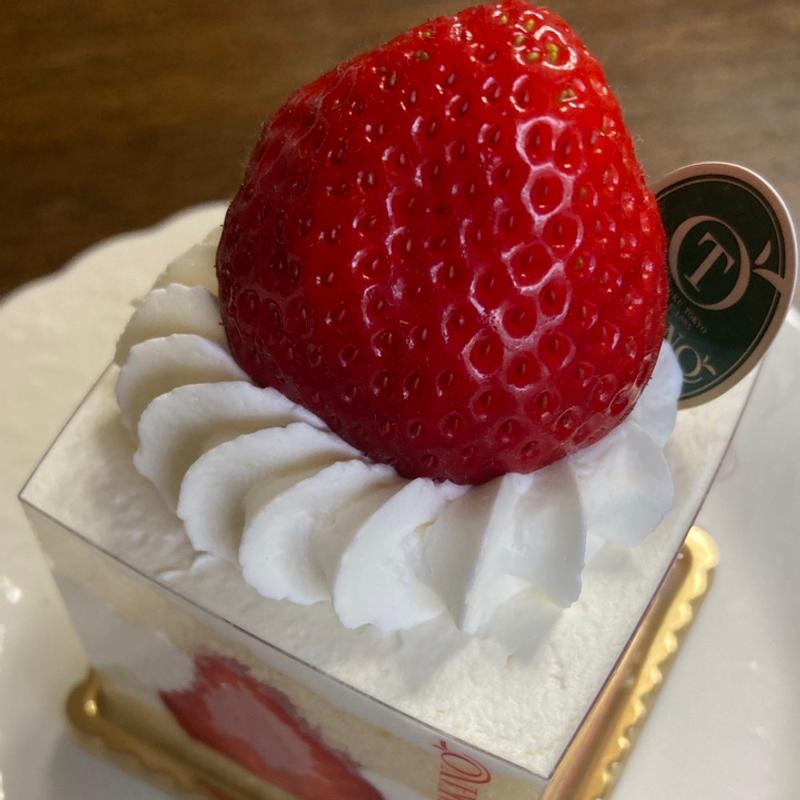 あまおうショートケーキ(新宿高野本店 タカノフルーツパーラー)