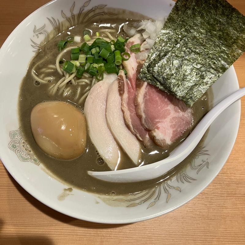 特製濃厚煮干蕎麦(北千住煮干中華蕎麦かれん)