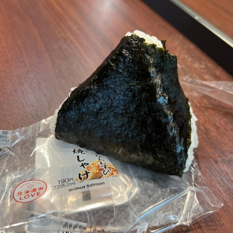 大きなおむすび 焼しゃけ(セブン-イレブン 札幌狸小路４丁目店)