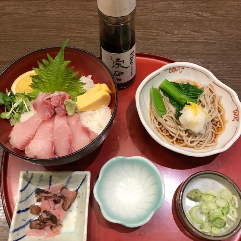 ぶり丼と柚子そば(サガミ 豊川牛久保店)