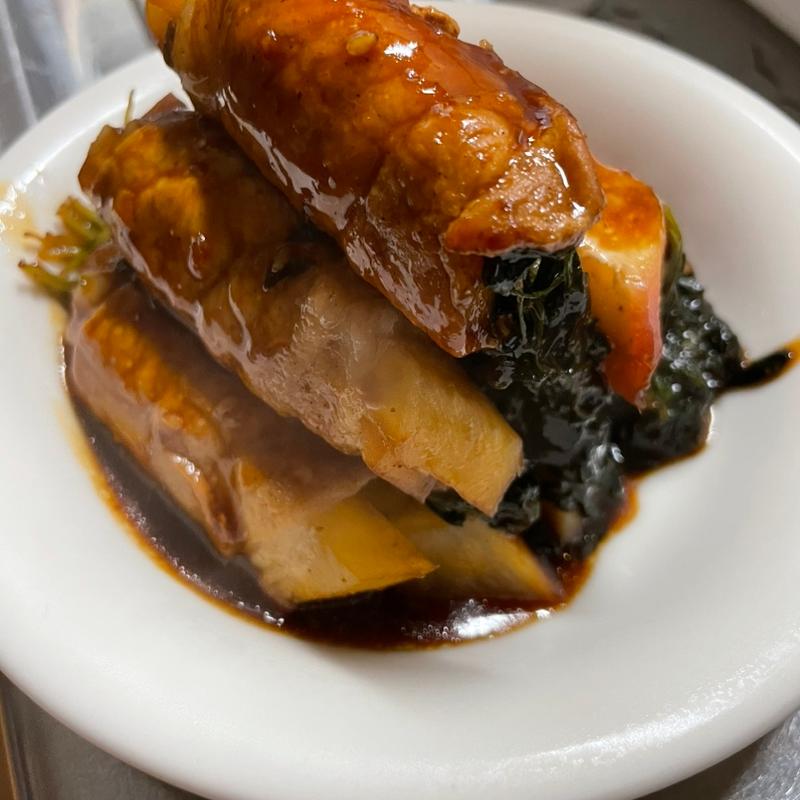 赤かぶと豆苗の肉巻き(旭町)