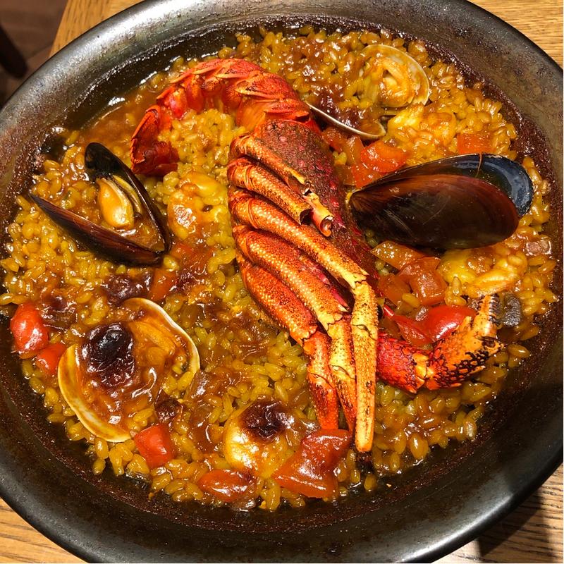 伊勢海老と魚介のパエリア(バル ポルティージョ デ エスパーニャ 丸の内店)