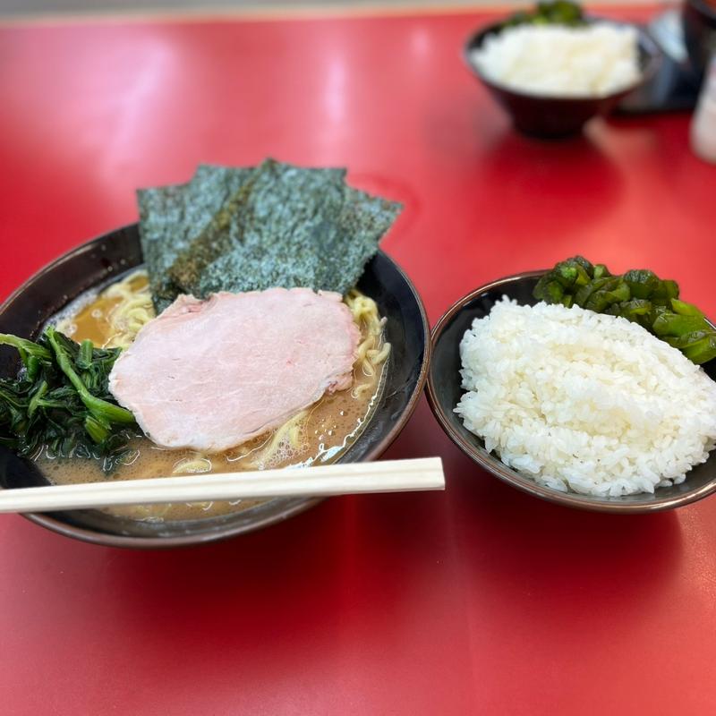 醤油豚骨ラーメン(横浜ラーメン 相馬家)