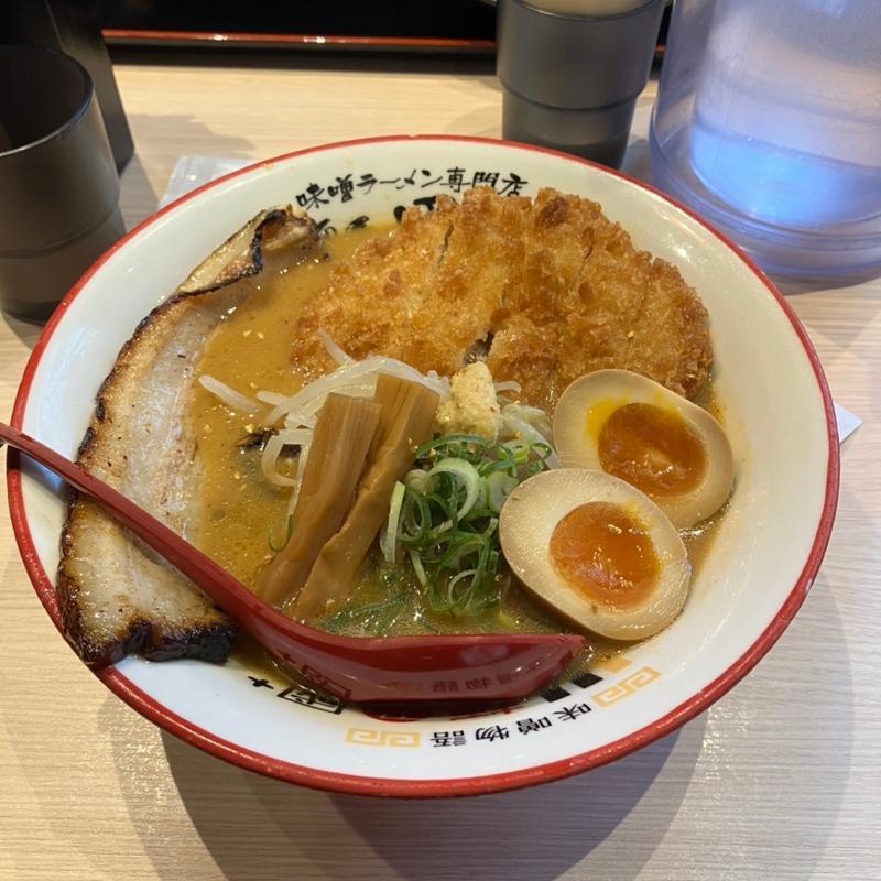 サムライラーメン(麺屋・國丸。靱公園前店)