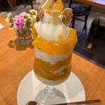 金柑と柑橘系のパフェ(デセールアンドカフェ ビュルブ)