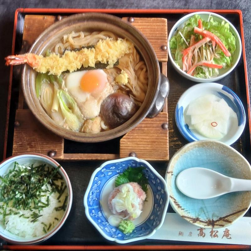 A鍋焼きうどん(麺房高松庵 花巻店 （めんぼうたかまつあん）)