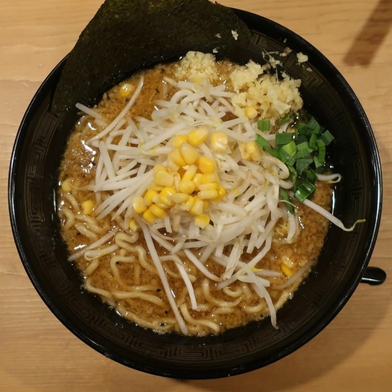 味噌らーめん(肉盛り味噌らーめん侍倶楽部)