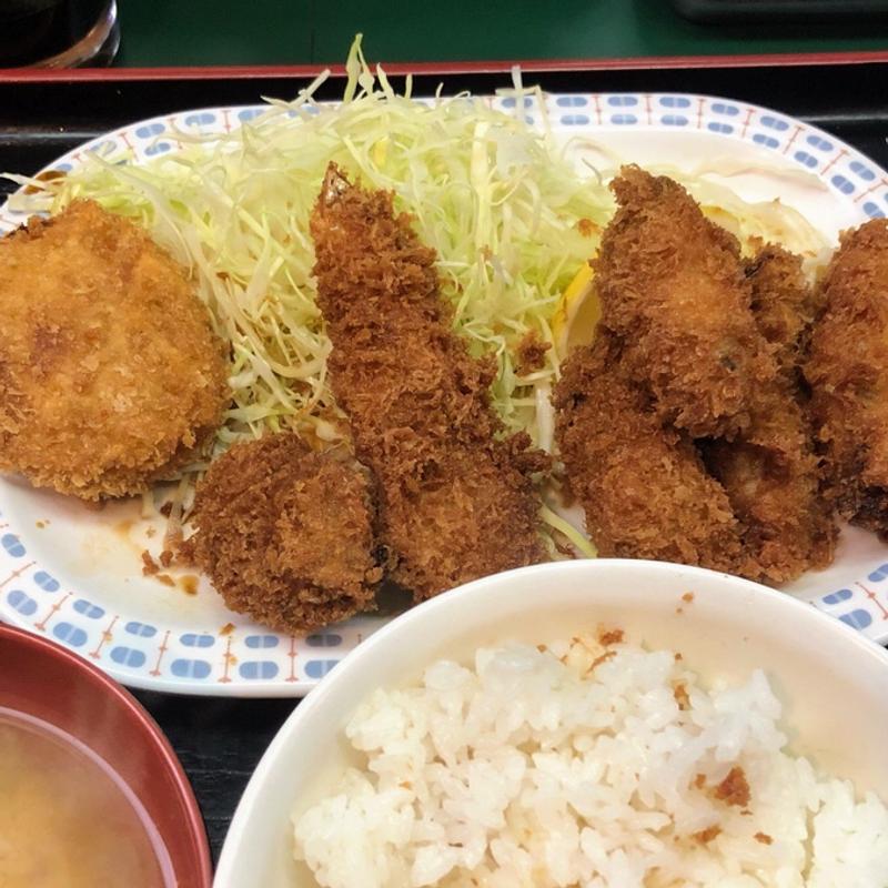 カキフライ定食(とん平 丼池店)