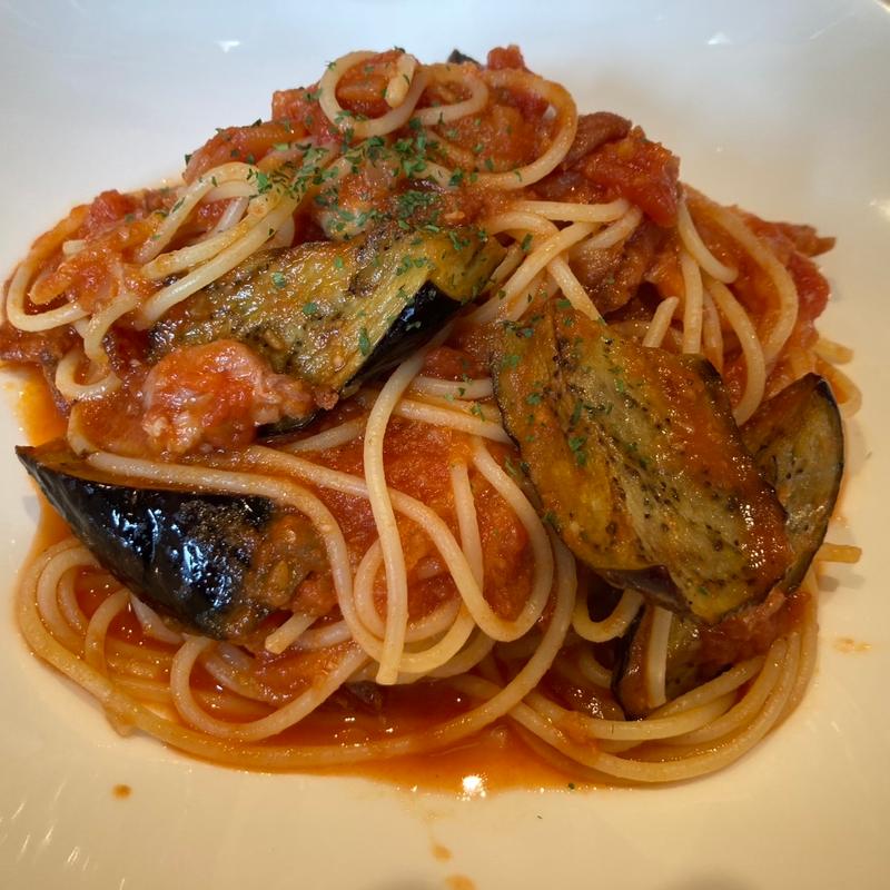 庄内豚ベーコンとナスのトマトソース(シベールの杜 南中山店 )