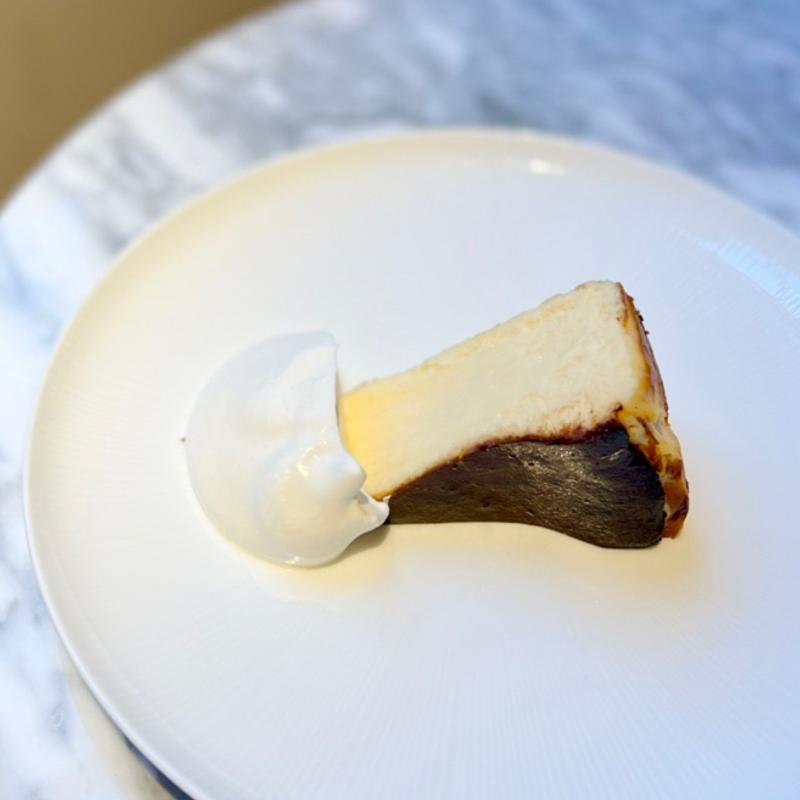 バスクチーズケーキ(ザ・コンダーハウス)