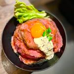 ローストビーフ丼(レッドロック 名古屋/大須まねき猫店)