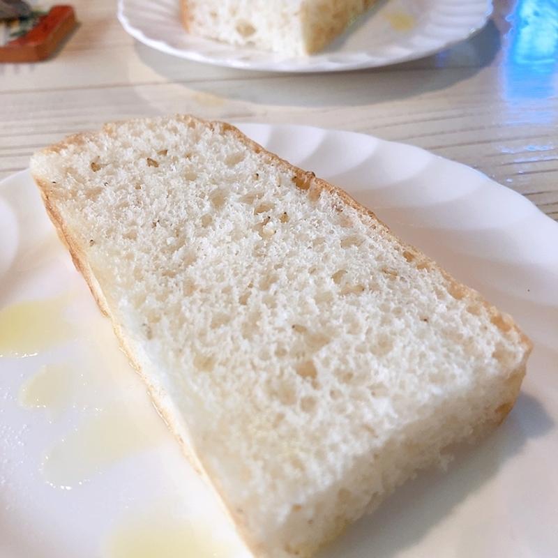 自家製パン（ランチセット）(アルディジャーノ ルビー（Artigiano ruby）)