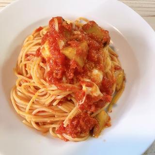 ナスとモッツァレラチーズのトマトソーススパゲッティーニ(アルディジャーノ ルビー（Artigiano ruby）)