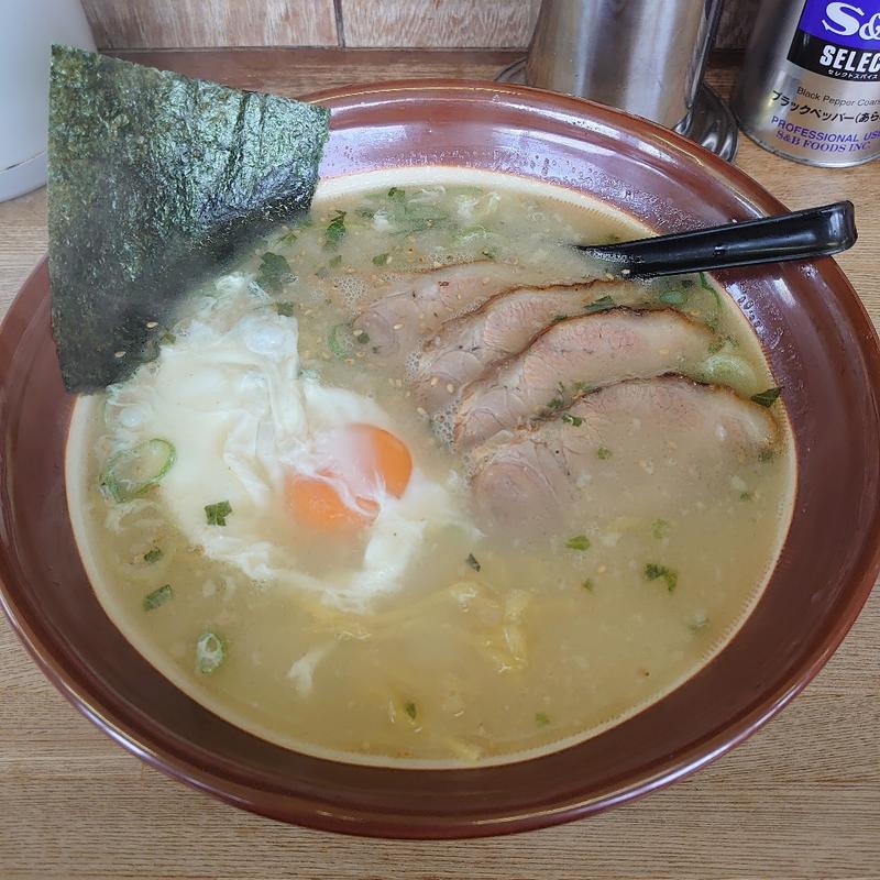 しおたまチャーシュー＋大盛(らーめん家 きらく )