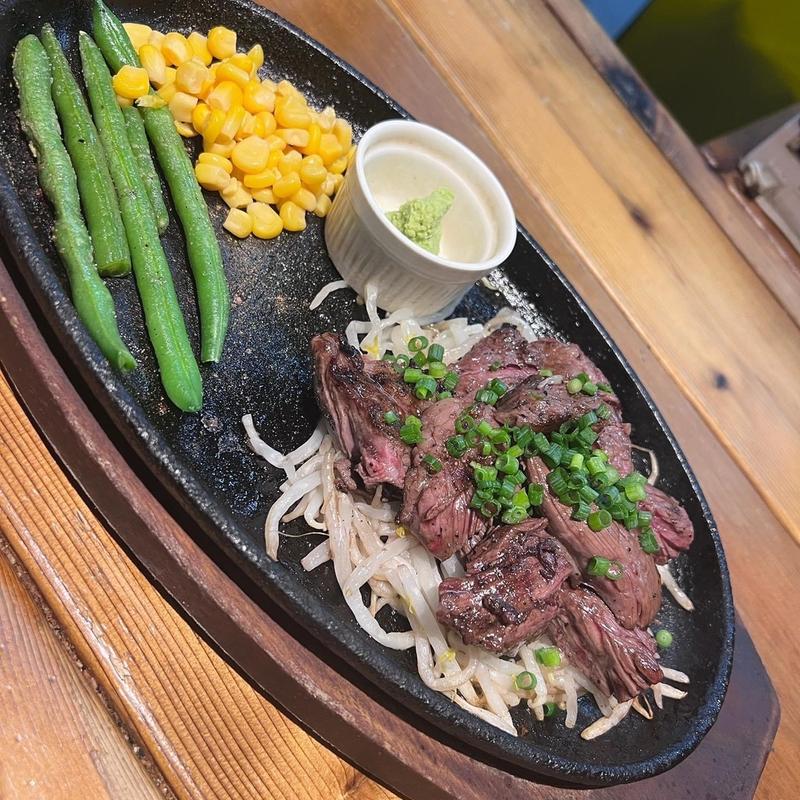 牛ハラミ焼きセット(しずる 経堂店)