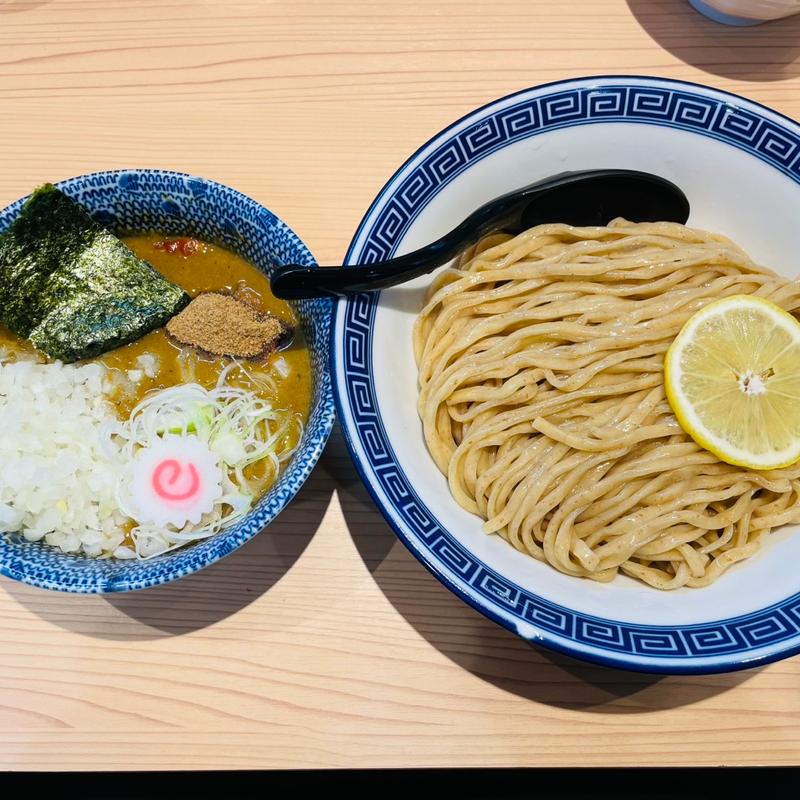 カレーつけ麺中盛り＋タマネギ(狼煙 浦和店)