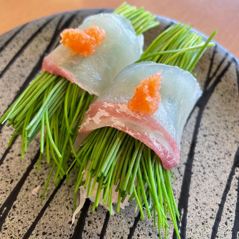 白身の芽ねぎ巻き(廻し鮨 新鮮や 茨木畑田店)