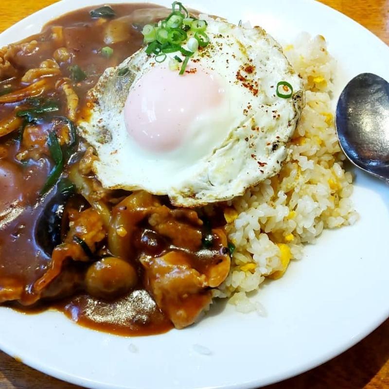 カレーあんかけチャーハン(上海菜館)