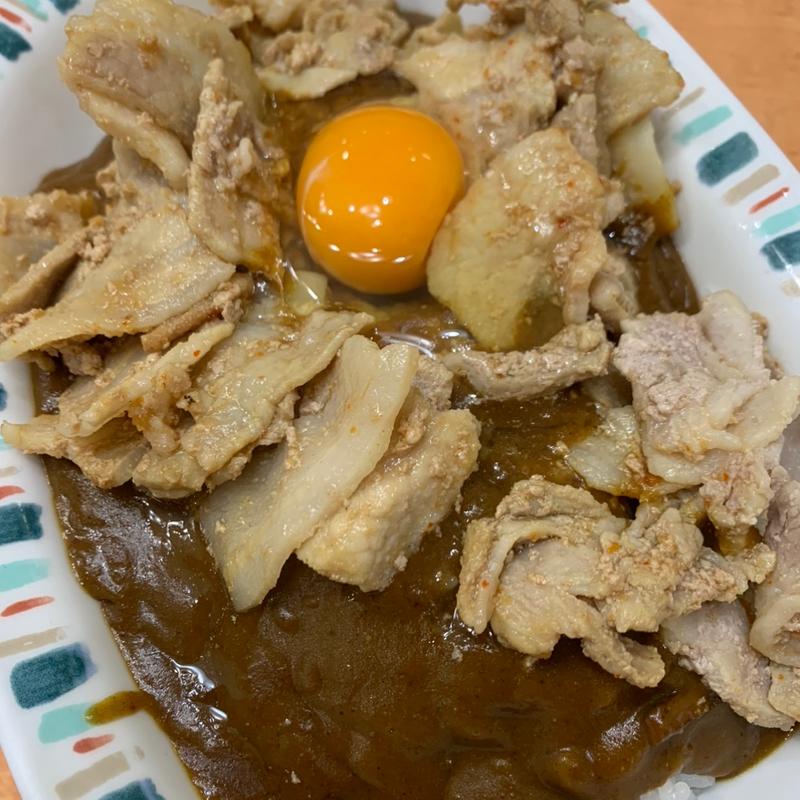 スタミナカレー　ナマ(スタミナカレーの店バーグ 杉田本店)