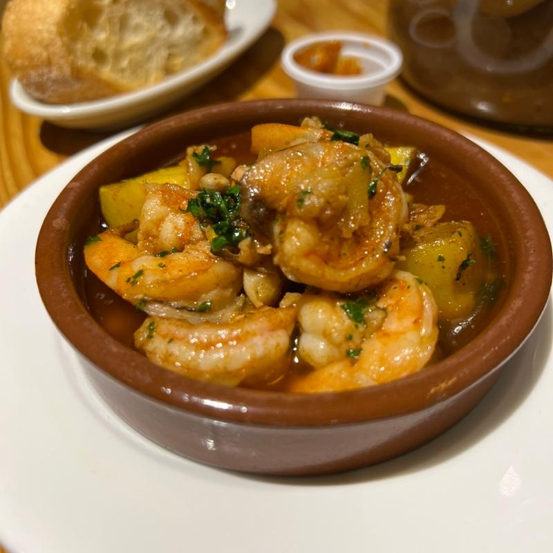 海老のアヒージョ(たちのみワイン 世田谷ＳＴＡＮＤ)