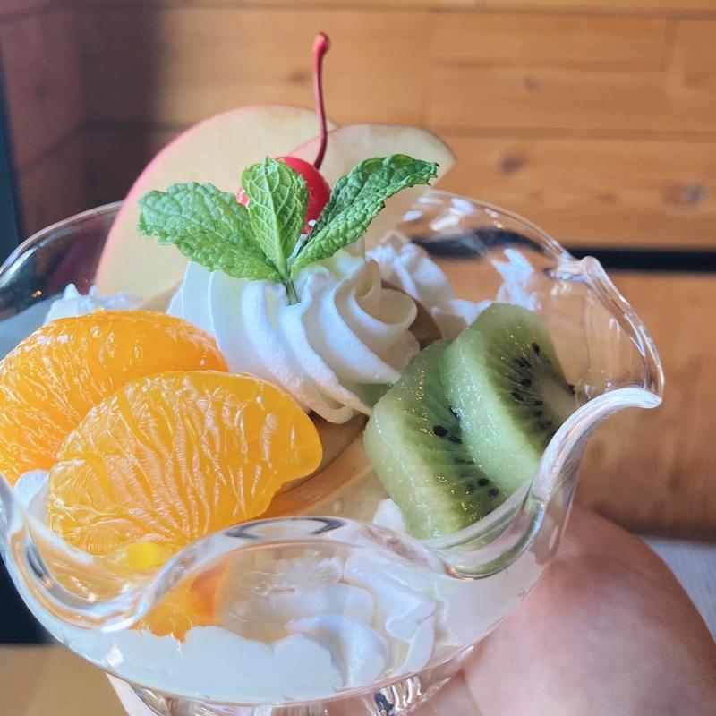 プリンアラモード(glin coffee 元町１号店)