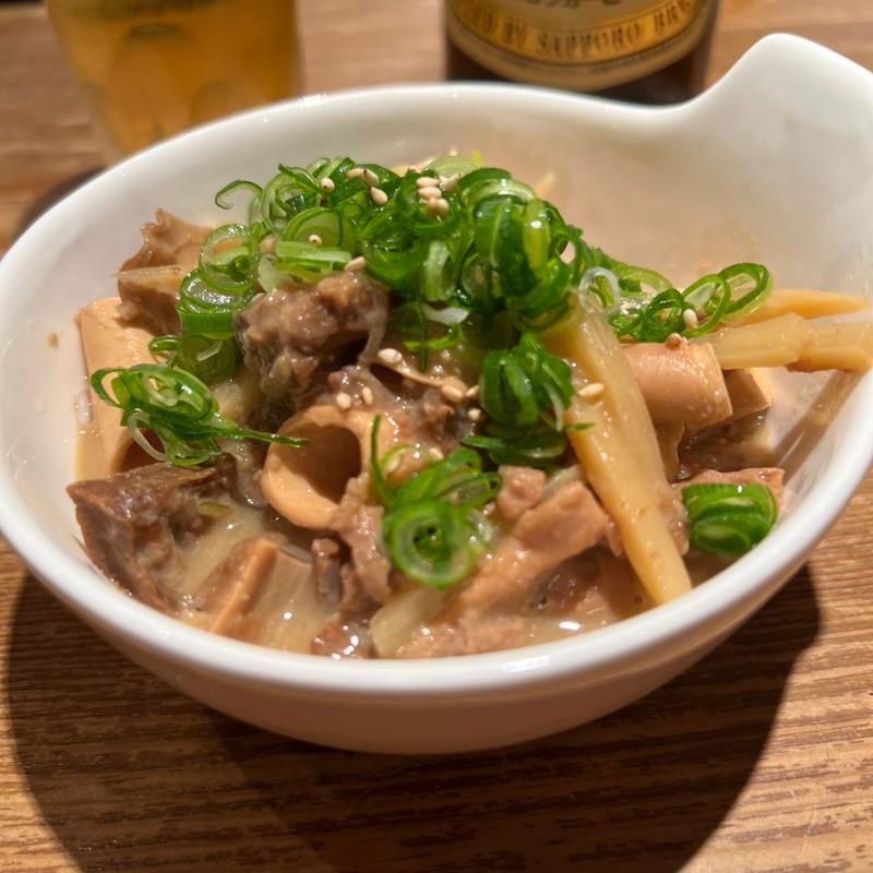 もつ焼き屋のもつ煮込み(炭焼き 五臓六腑 別館)